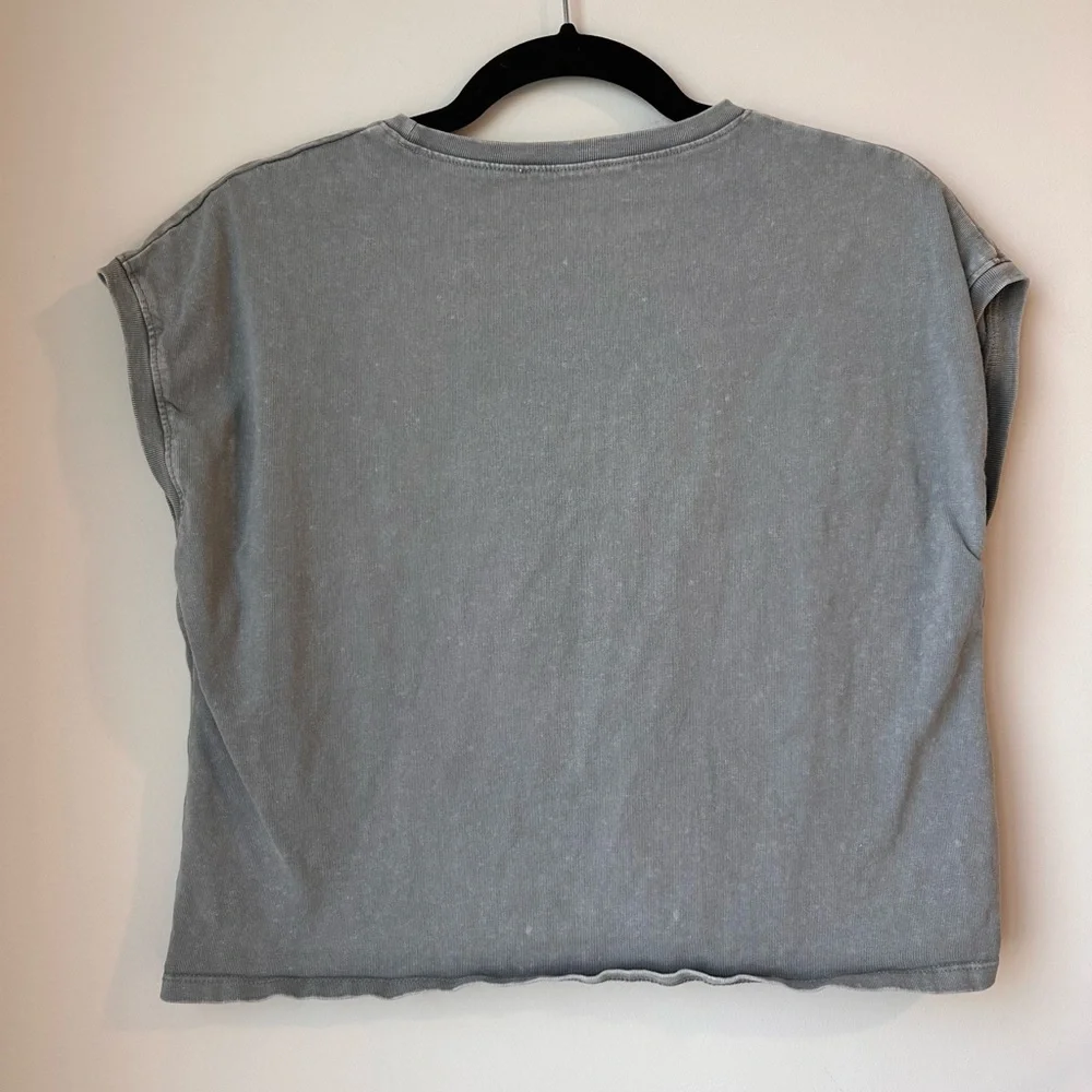 Zara Short-Sleeved T-Shirt in Pearl Grey size Medium - Picture 6 of 11